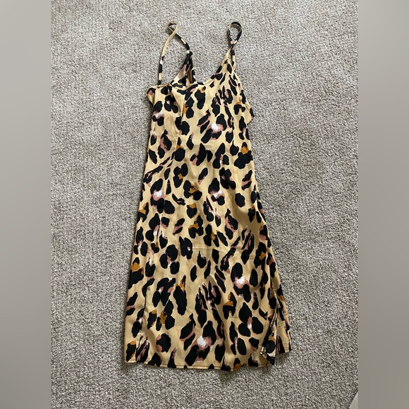 Amazon Dresses & Skirts - NWOT women’s leopard print/cheetah print slip dress